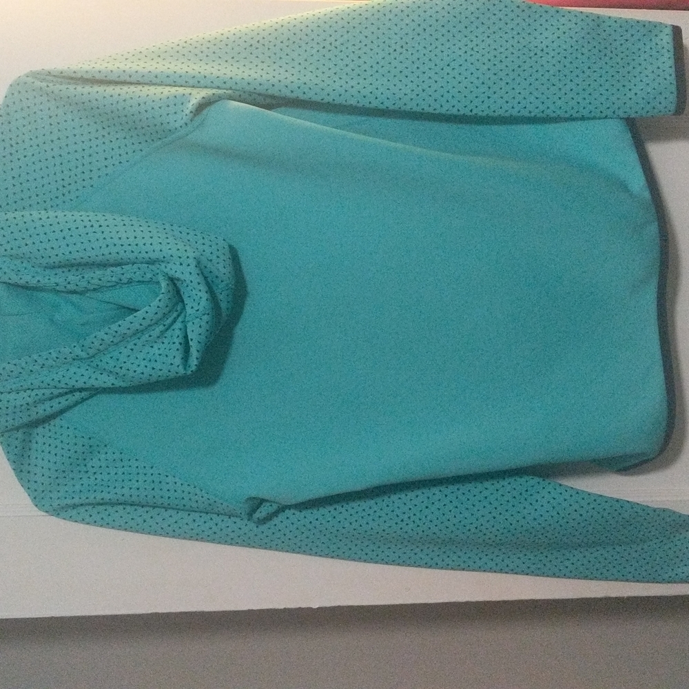 Women's Dri Fit Nike Hoodie - Picture 2 of 7